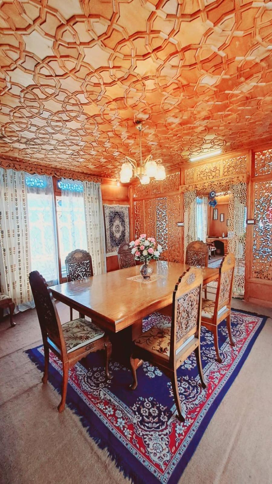 New Lakes Crown Group Of Houseboats Srinagar  Exterior photo